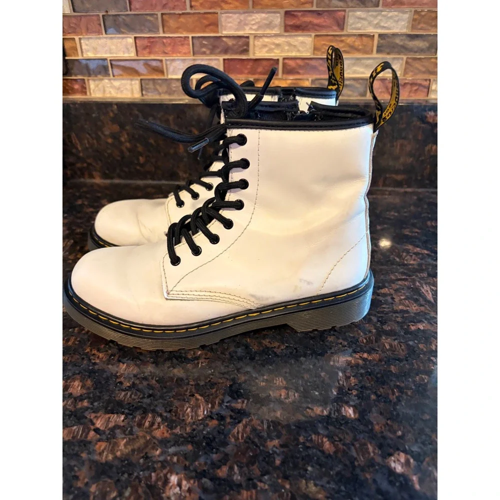 Dr. Martens 1460 J Boots Kids Size 4 US M 5 US L White Good Combat Zip Leather